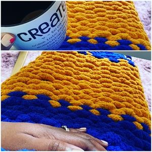 Handmade Chunky blankets and pillows sets